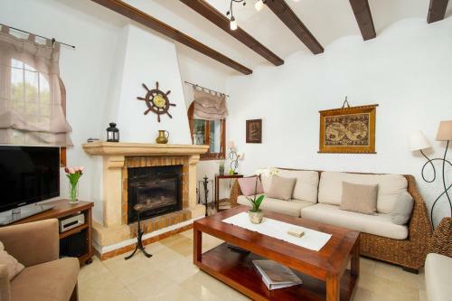 Xabia Villa Sleeps 6 Pool Air Con Wifi