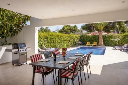 Xabia Villa Sleeps 4 Pool Air Con Wifi