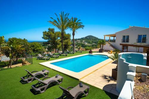 Xabia Villa Sleeps 8 Pool Air Con Wifi