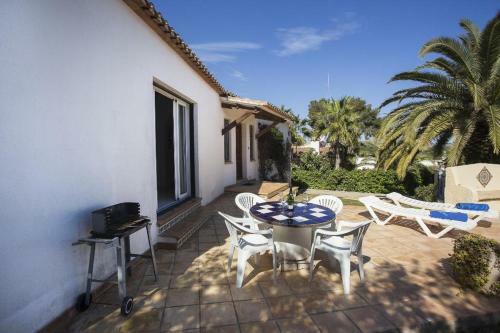 Xabia Villa Sleeps 4 Pool Air Con Wifi