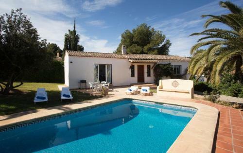 Xabia Villa Sleeps 4 Pool Air Con Wifi