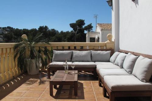 Immaculate 5-bed Villa In Xabia