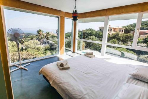 Preciosa Villa Con Vistas Al Estrecho