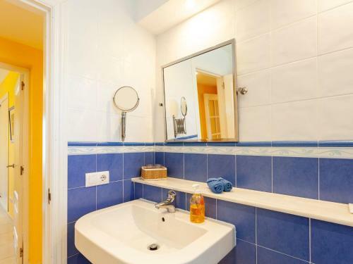 Vibrant Chalet In Cala Mendia Near Beach