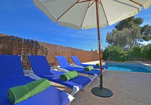 El Toro Villa Sleeps 8 With Pool Air Con And Wifi