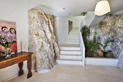Rent This Luxury Villa With Private Pool, Ibiza Villa 1032