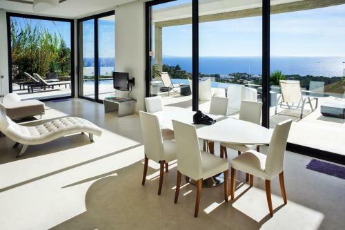 Rent This Luxury Villa With Private Pool, Ibiza Villa 1032