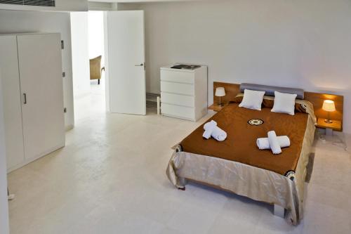 Rent This Luxury Villa With Private Pool, Ibiza Villa 1032