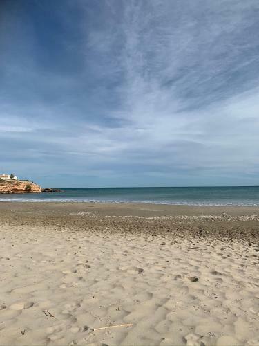 2-bed Apartment 10 Min Drive To The Beach!