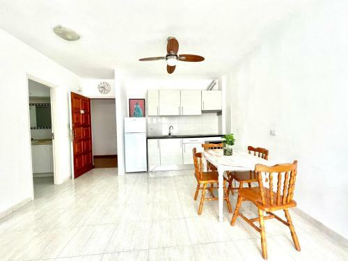 Bonito Apartamento de Un Dormitorio En Playa Paraiso