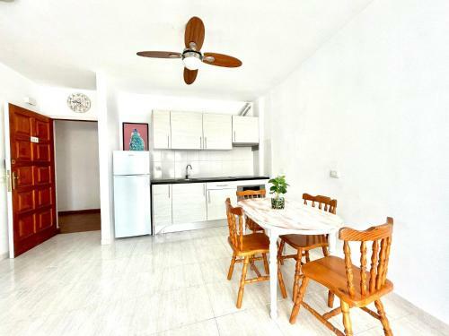 Bonito Apartamento de Un Dormitorio En Playa Paraiso