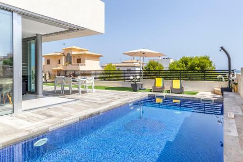 Modern Boutique Style Villa With Pool Son Serra
