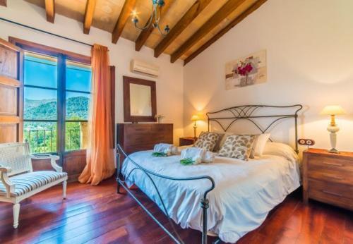 Ullaro Holiday Home Sleeps 8 With Pool Air Con And Wifi