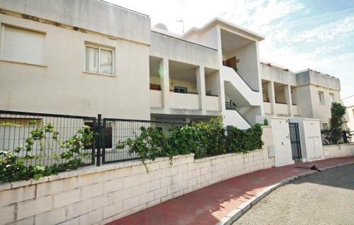 Two-bedroom Apartment In Riviera Del Sol