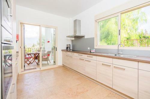 Es Mal Pas Villa Sleeps 8 With Pool Air Con And Wifi