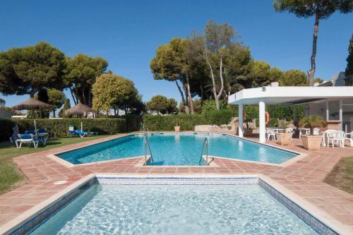 Stunning 2-bedroom Apartment Close To The Beach