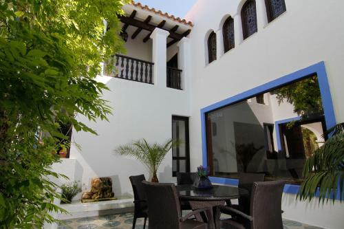 Bab El Oued Villa Ibiza