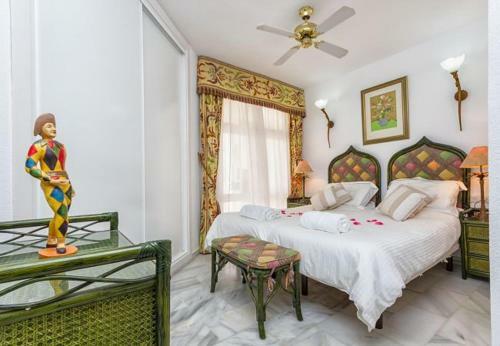 Cabopino Apartment Sleeps 4 Air Con Wifi