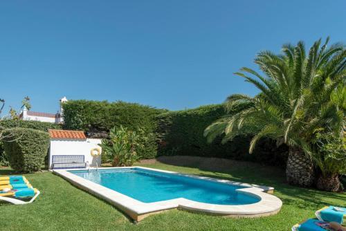 Roche Villa Sleeps 6 With Pool And Air Con