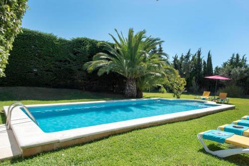 Roche Villa Sleeps 6 With Pool And Air Con