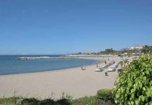 Cabopino Villa Sleeps 6 Pool Air Con Wifi