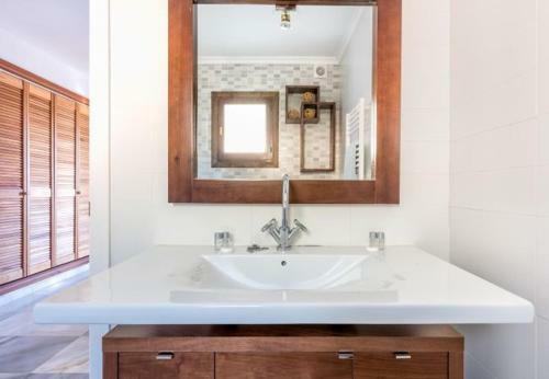 Cabopino Villa Sleeps 6 Pool Air Con Wifi