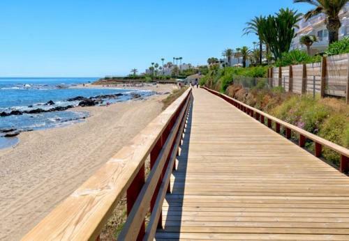 Cabopino Villa Sleeps 6 Pool Air Con Wifi