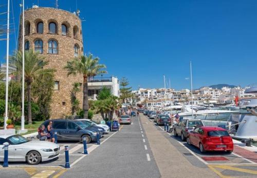 Cabopino Apartment Sleeps 4 Pool Air Con Wifi
