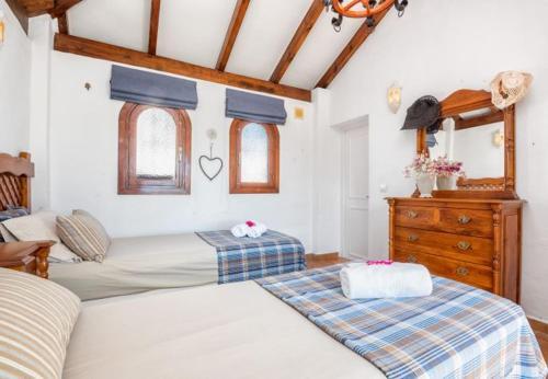 Cabopino Villa Sleeps 8 Pool Air Con Wifi