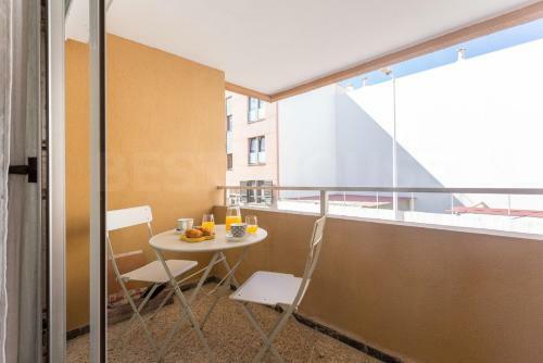 Cozy Apartment In Salinetas Beach.