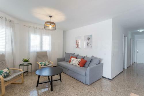 Cozy Apartment In Salinetas Beach.