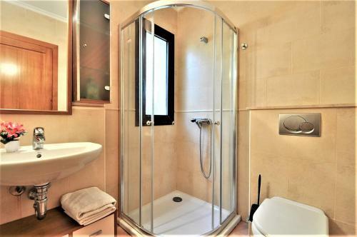 Casa Brisa- En Cala Llombards- Santany