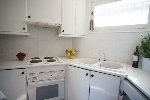 Aiguablava Holiday Home Sleeps 8 With Air Con