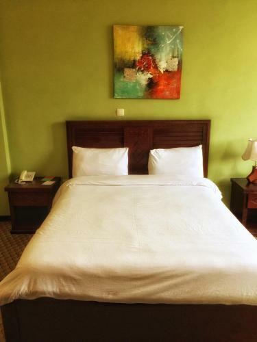 Top Ten Hotel