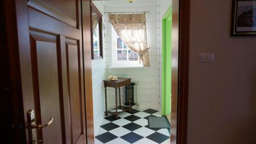 Hostal Apartamenty Galeria Trunk�w