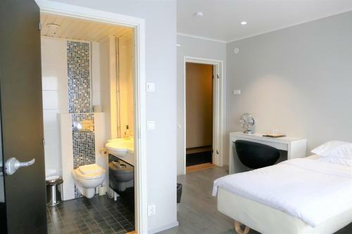 Albergue Linnanpiha Bed & Breakfast