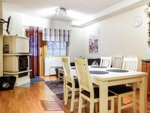 Holiday Home Levi Hiiht�j�nkuja 5 A 2