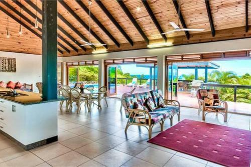 Maui Bay Views Fiji