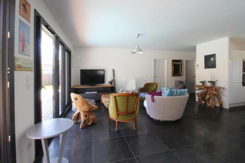 Nouveau : Villa 5 Chambres Avec Piscine