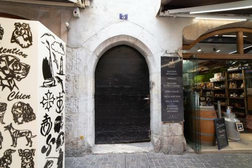 Le Passage Du Ch�teau Private Apartment