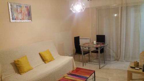 Apartamento Studio 3mn A Pied de La Plage Avec Terrasse