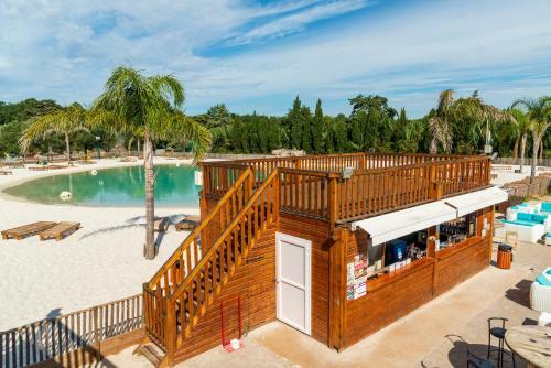 Camping Maeva Club Le Lagon D?argel�s ****