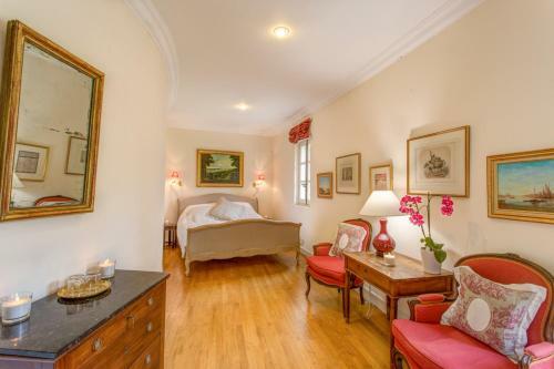 Serres Chateau Sleeps 29 Pool Air Con Wifi