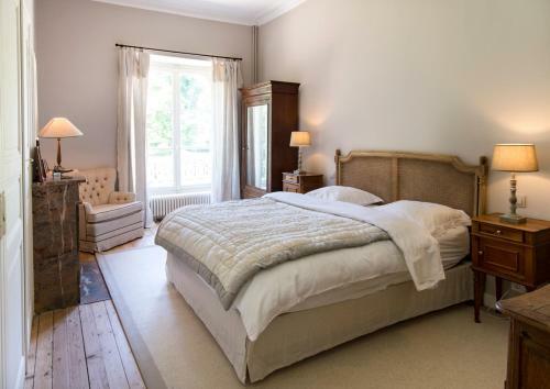 Avoise Chateau Sleeps 14 Pool Wifi