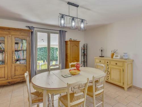 Charming Holiday Home In Barjols With Private Pool