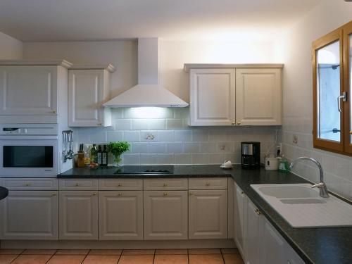Charming Villa With Private Pool In Beaufort