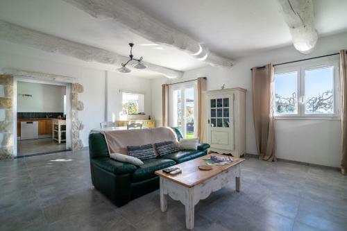 Villa Marine Charming Villa With Garden In Biot