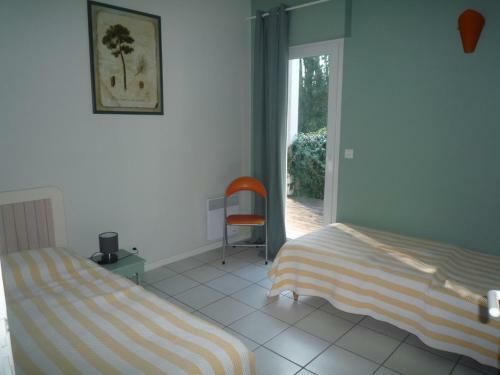 Villa With Swimming Pool - Madiran