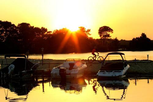 Camping Le Navarrosse **** - Maeva