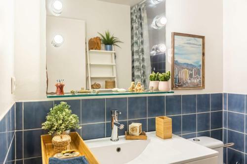 Guestready - Charming Apartment Place Du Parlement - Saint Pierre